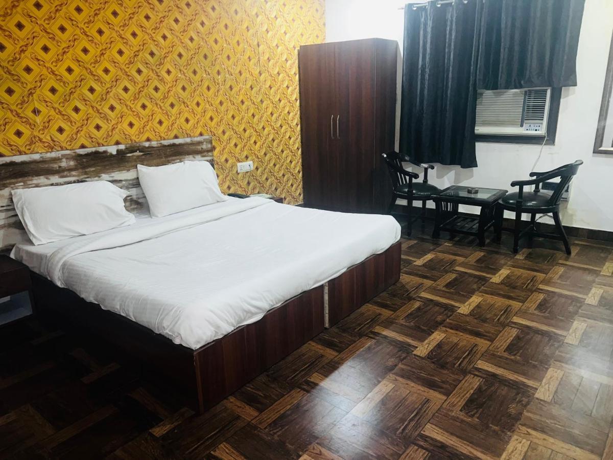 Asian Plaza Delhi Airport Hotel 3*